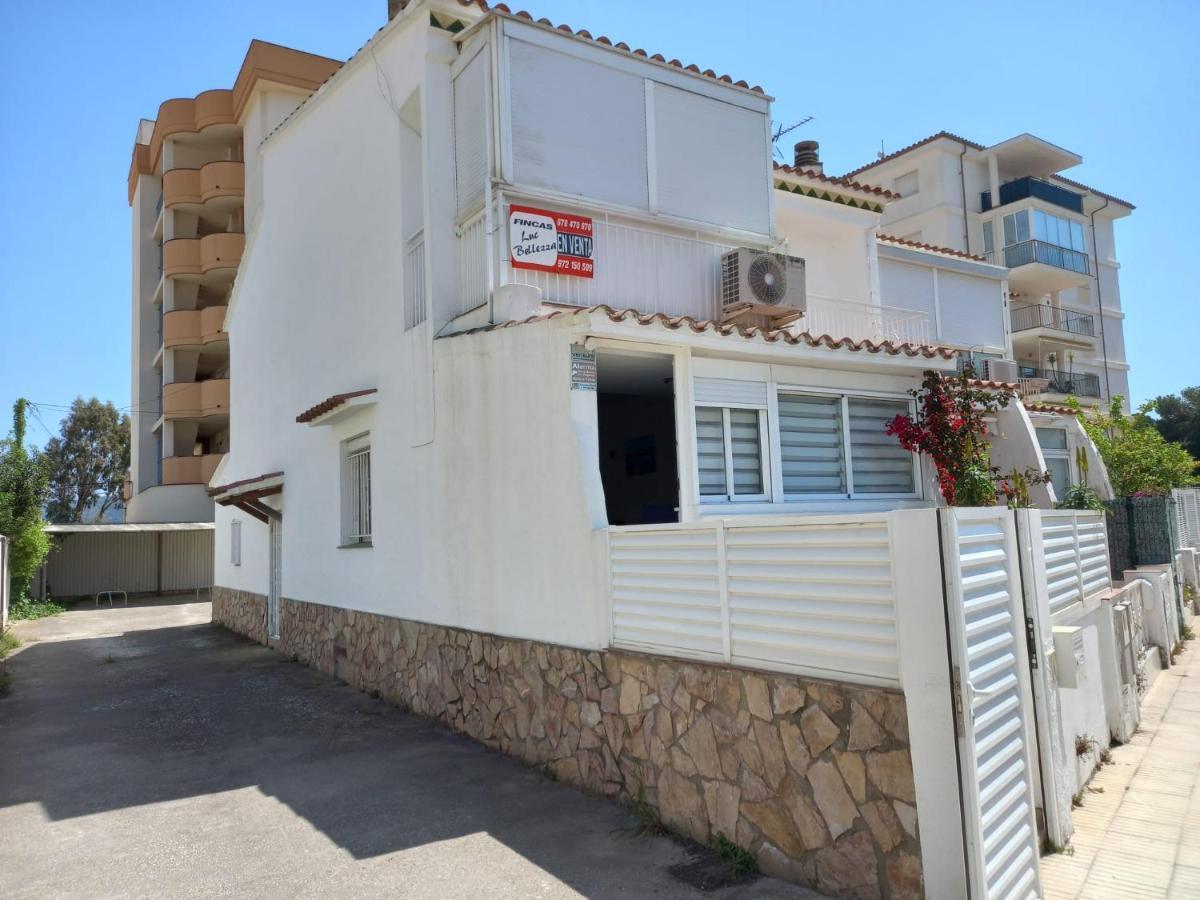 Monleon Villa A 10 Minutos De La Playa 2 Parking Gratuito โรเซส ภายนอก รูปภาพ